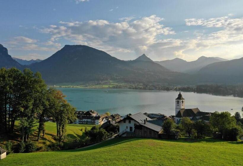 1 Bedroom Apartment Lake View, Altroiterhof