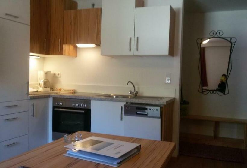 带阳台两卧公寓, Apartment Haus Am See