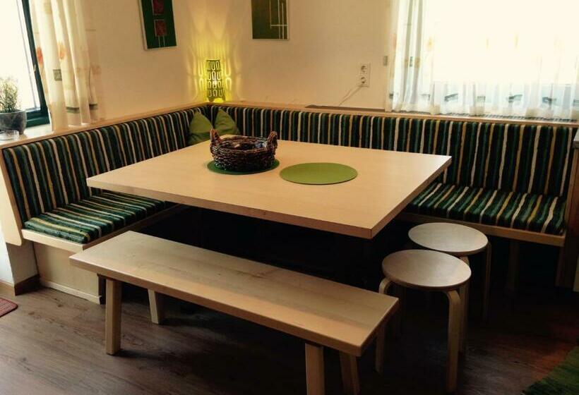 带5个卧室的公寓, Apartment Haus Am See