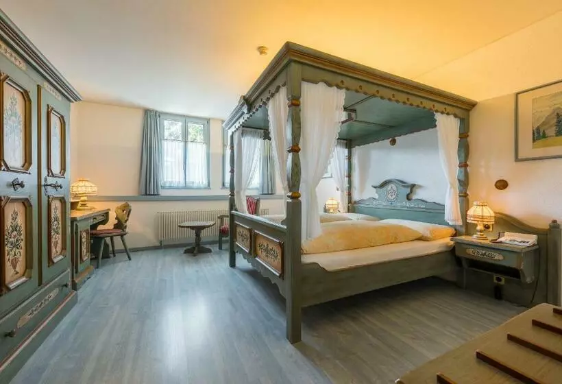 Standard-huone, Blattnerhof