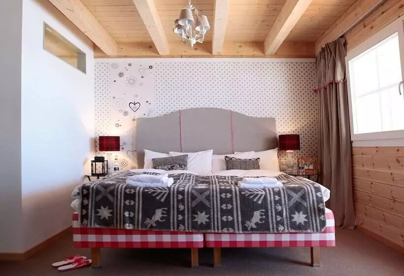 コンフォートルーム, Hamilton Lodge & Spa