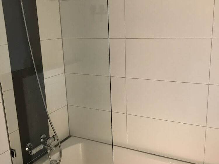 חדר משפחתי, Hamilton Lodge & Spa