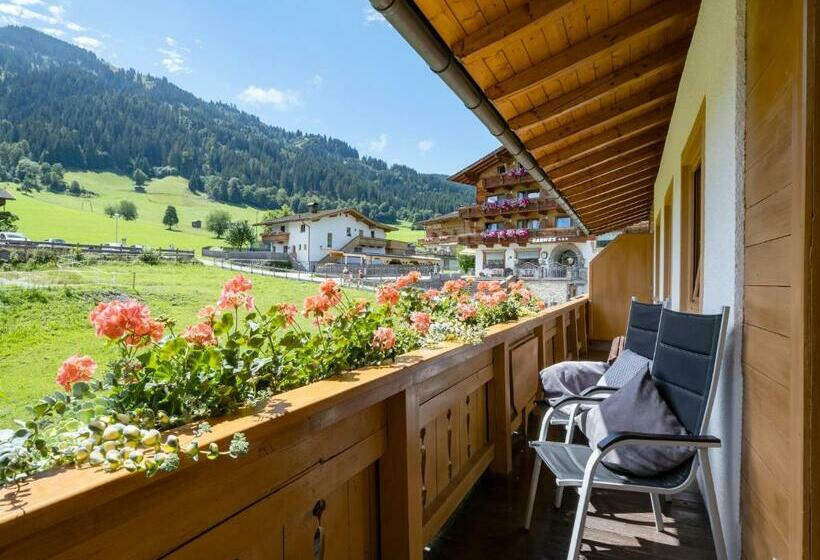 2 Sovrums Lägenhet, Haus Daniela