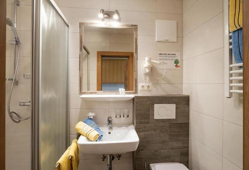 1 Sovrums Lägenhet, Haus Daniela