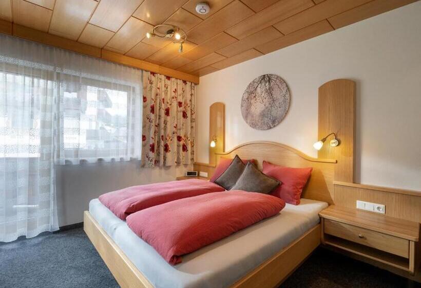 1 Sovrums Lägenhet, Haus Daniela