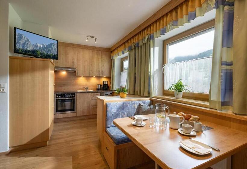 1 Sovrums Lägenhet, Haus Daniela