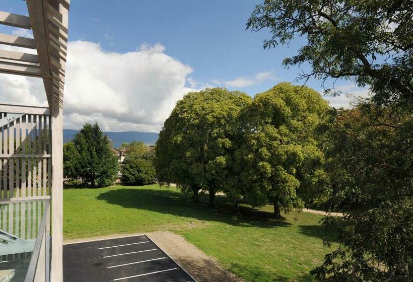 高级大房间, De La Source