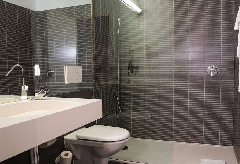 家庭工作室, De La Source