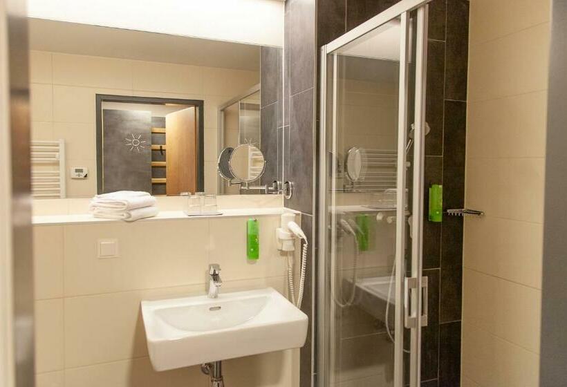 Четырехместный Номер Стандарт, Jufa Hotel Erlaufsee