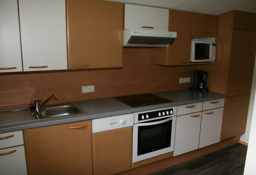 Appartamento 2 Camere da Letto con Balcone, S'jechlas