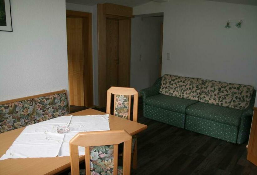 Appartamento 2 Camere da Letto con Balcone, S'jechlas