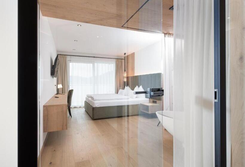 جناح مطل على البحيرة, Stadler Am Attersee