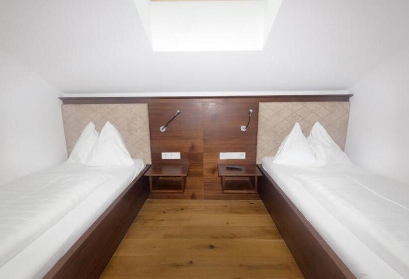 غرفة عائلية, Stadler Am Attersee