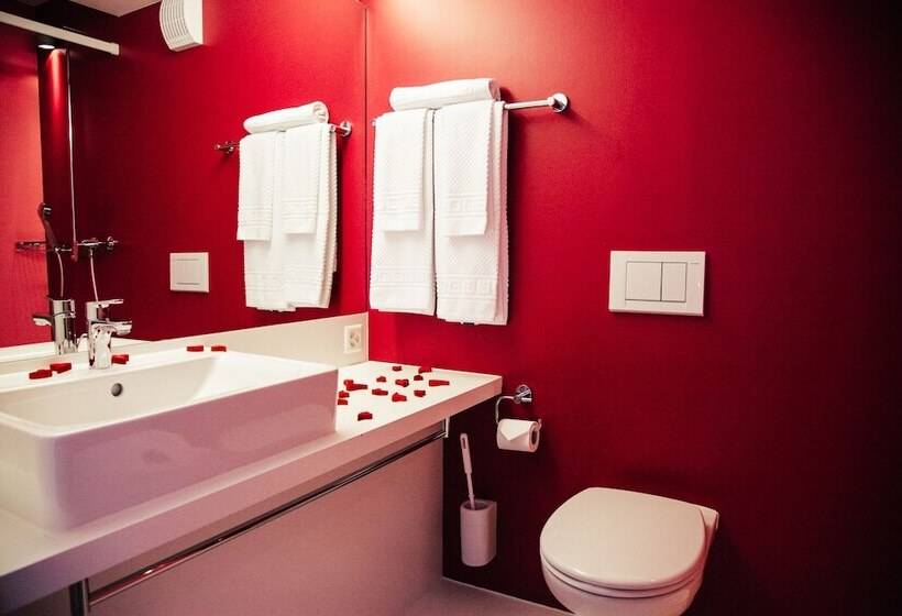 غرفة قياسية مطلّة علي البحيرة, Seminarhotel Lihn