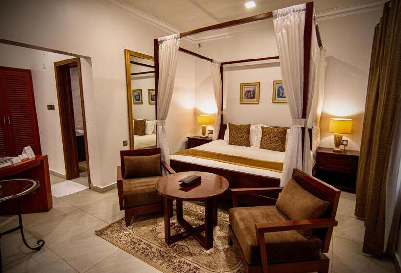 اتاق لوکس با تخت بزرگ, Coastline Resort