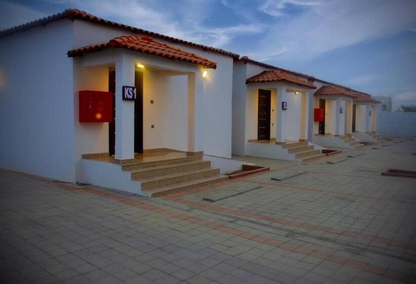 سوییت سوپریور, Coastline Resort