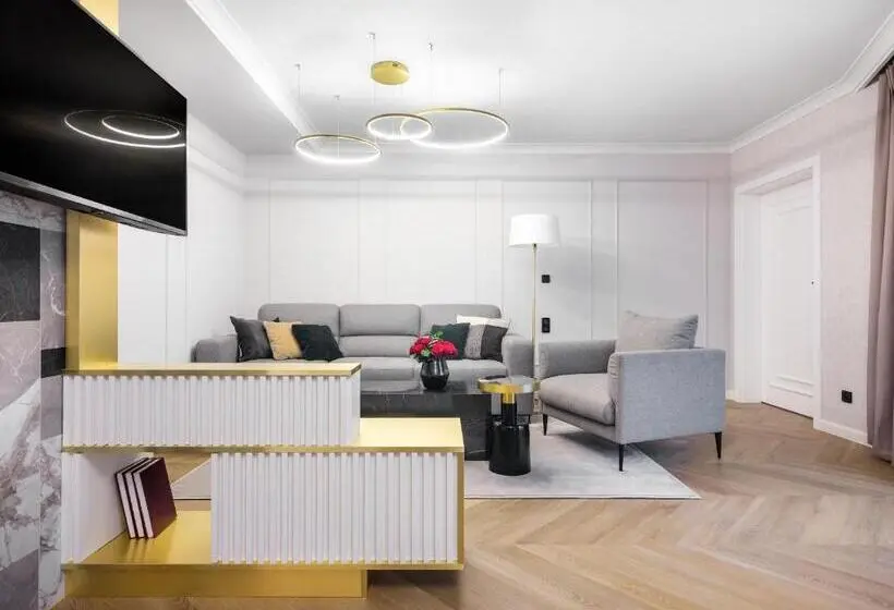 Deluxe-sviitti, Golden Queen Deluxe Jacuzzi Apartments   Old Town