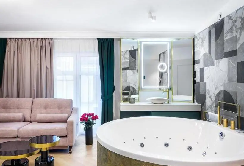 Deluxe-sviitti, Golden Queen Deluxe Jacuzzi Apartments   Old Town