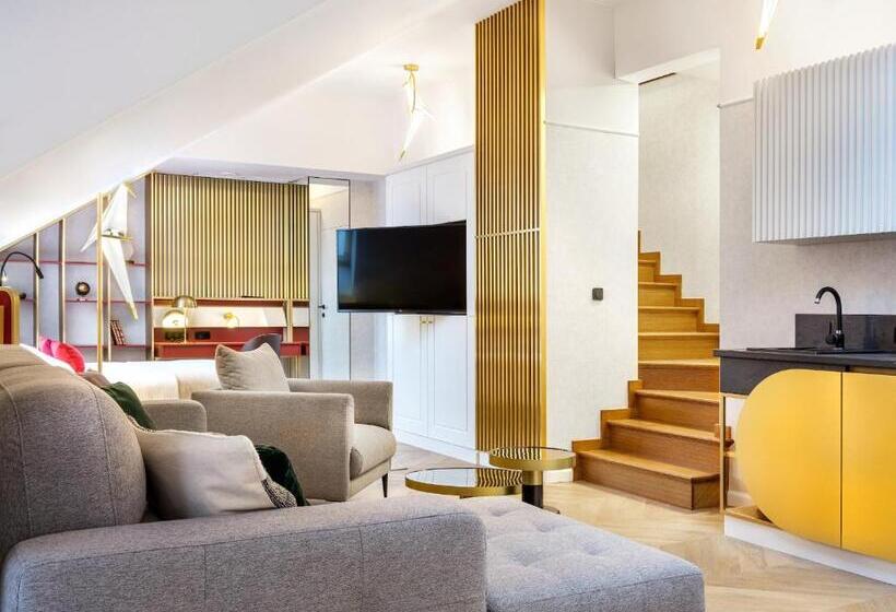 ハイドロマッサージバス付きスイート, Golden Queen Deluxe Jacuzzi Apartments Old Town