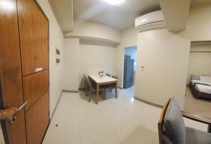Estúdio Estandar com Sacada, Mactan Newtown Condo By Ejb