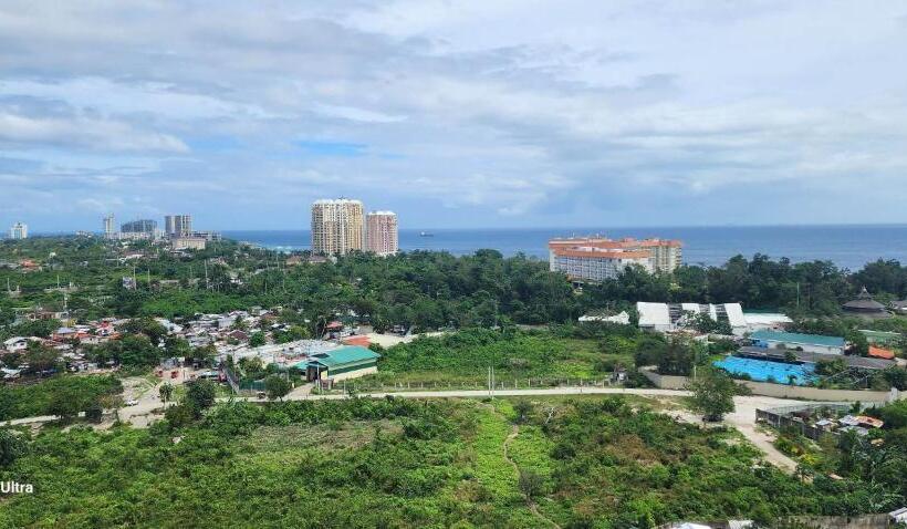 Familjerum Havsutsikt, Mactan Newtown Condo By Ejb