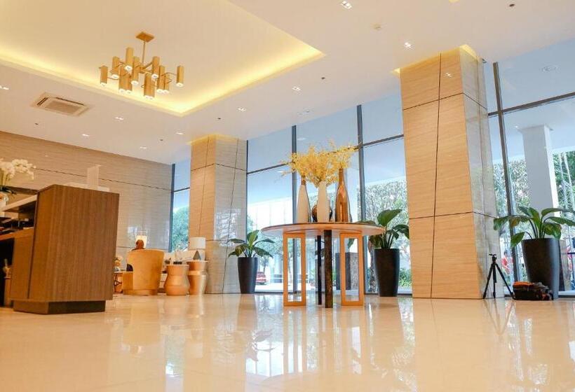 Standard Studio med Balkong, Mactan Newtown Condo By Ejb