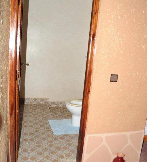 베이직 3인 룸, Chez Manar