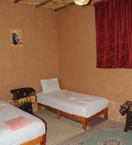 베이직 3인 룸, Chez Manar