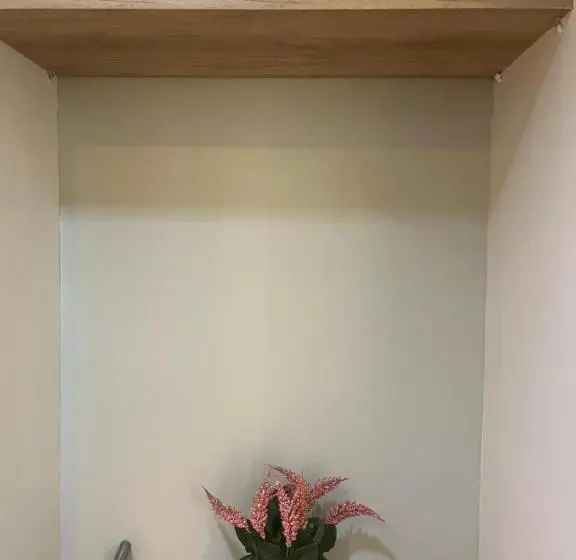 Standard-studio, Aesthetic Functional Minimalist Space Sunvida Tower Sv1716