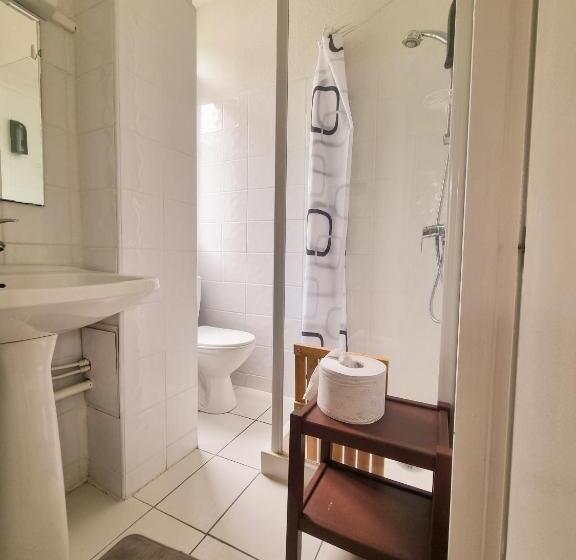 Семейный Номер, Auberge Du Crabère