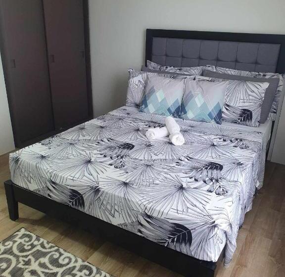스탠다드 스튜디오, Bacolod Mesavirre Condominium