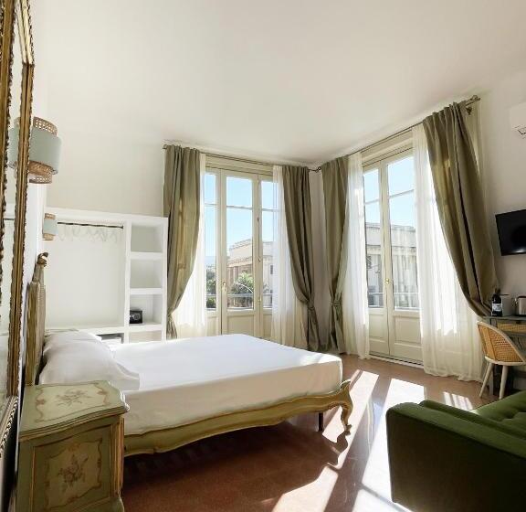 اتاق لوکس سه تخته, B&b Isola Messina