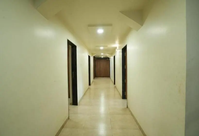 Standard Room, Anand
