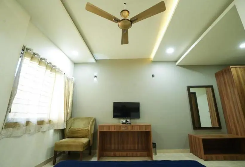 Standard Room, Anand