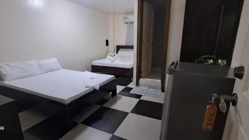 اتاق خانوادگی, Bayside Exceel