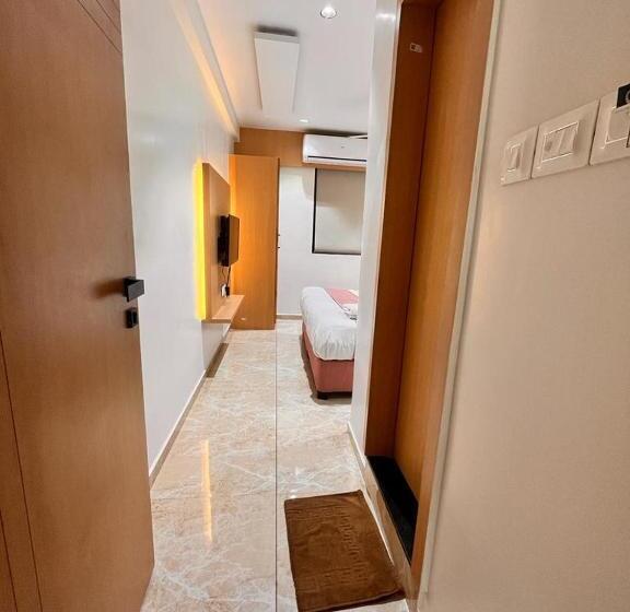 豪华房间, Cozzy Pelace