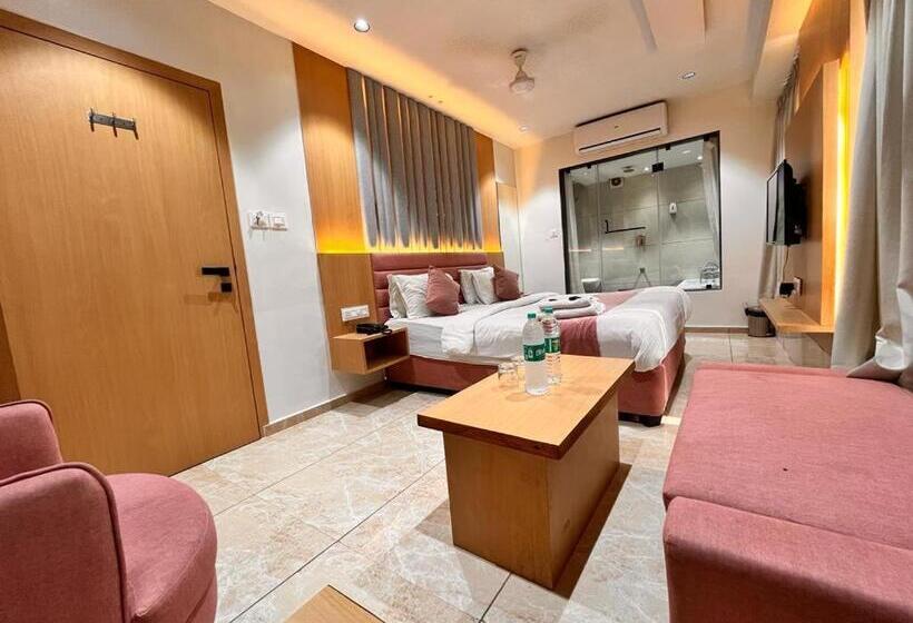 豪华工作室, Cozzy Pelace