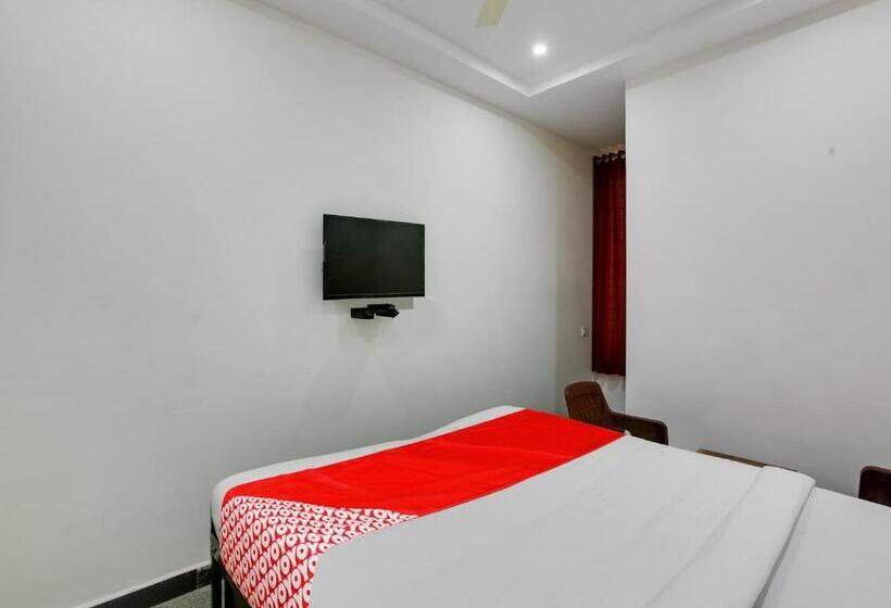 トリプルクラシックルーム, O Manjushree Boarding & Lodging Nearby Dr.br Ambedkar Stadium Basveshwar Nagar