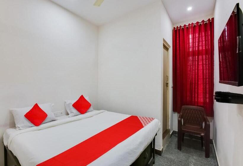 トリプルクラシックルーム, O Manjushree Boarding & Lodging Nearby Dr.br Ambedkar Stadium Basveshwar Nagar