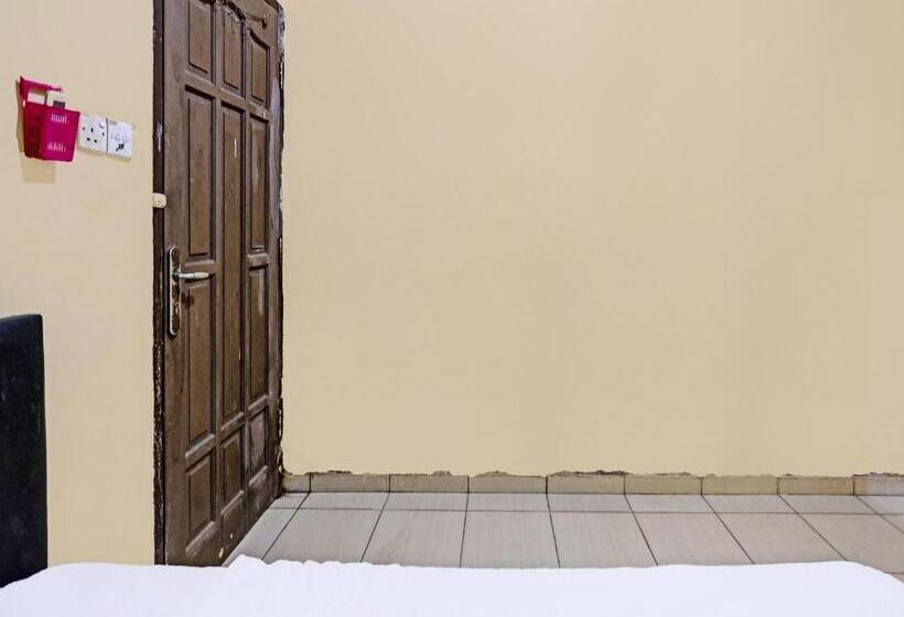 חדר אקונומי, Spot On 92192 Hana Stay