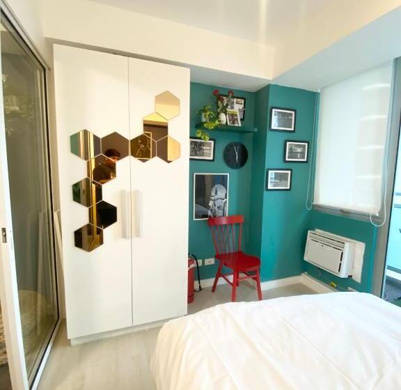 家庭间, Azure Staycation