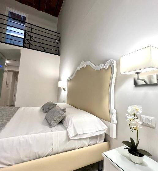 اتاق استاندارد با تخت بزرگ, Miluar Luxury B&b   Vanvitelli