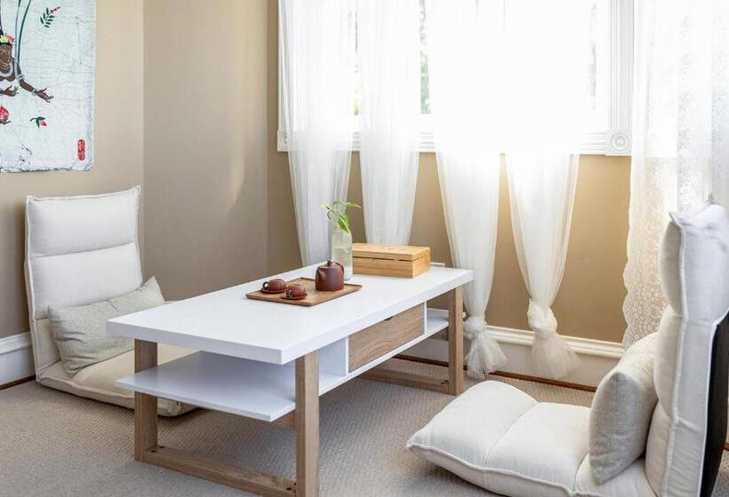 小型套房带海景, Gorgeous Private Estate With Ocean And Mountain View