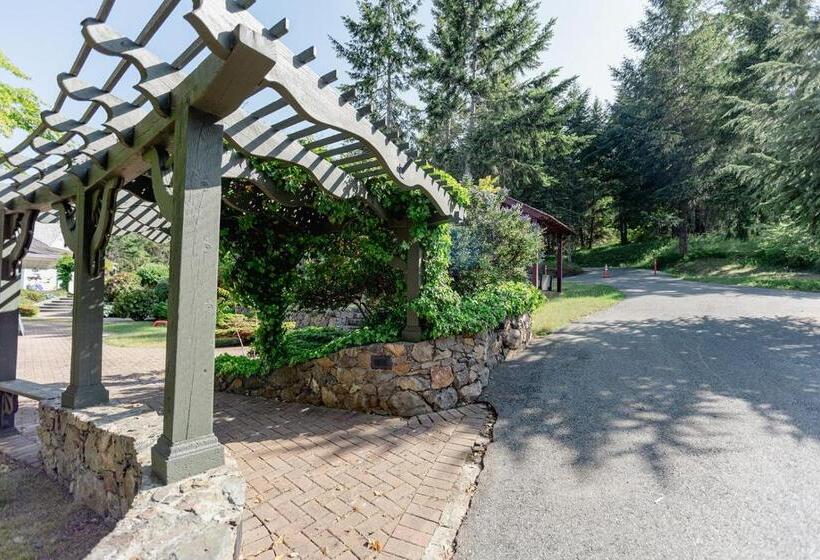 小型套房带海景, Gorgeous Private Estate With Ocean And Mountain View