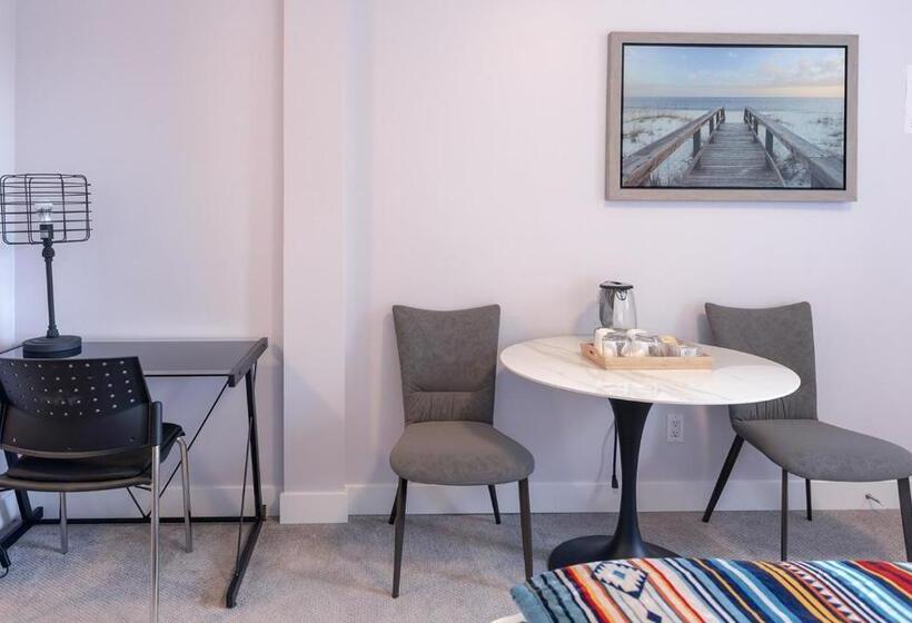 小型套房带海景, Gorgeous Private Estate With Ocean And Mountain View