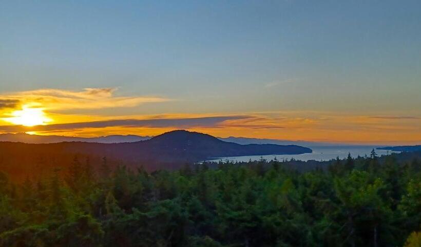 海景套房, Gorgeous Private Estate With Ocean And Mountain View