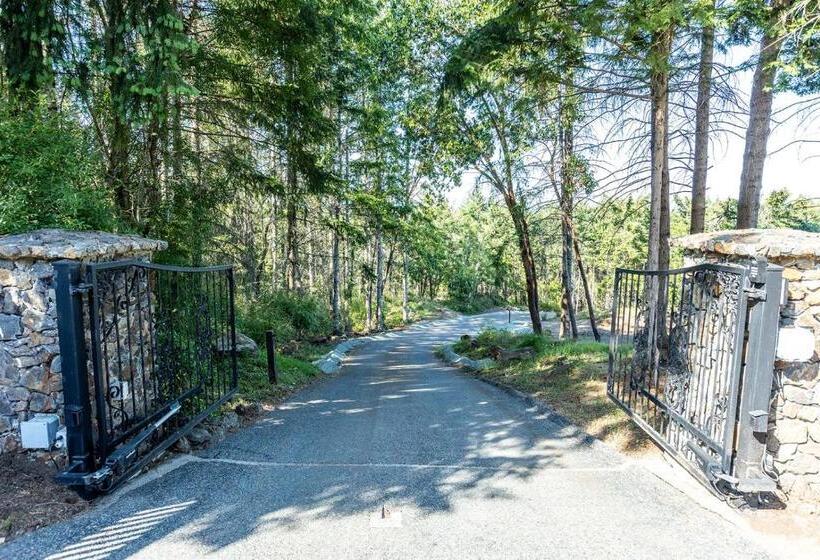 海景套房, Gorgeous Private Estate With Ocean And Mountain View
