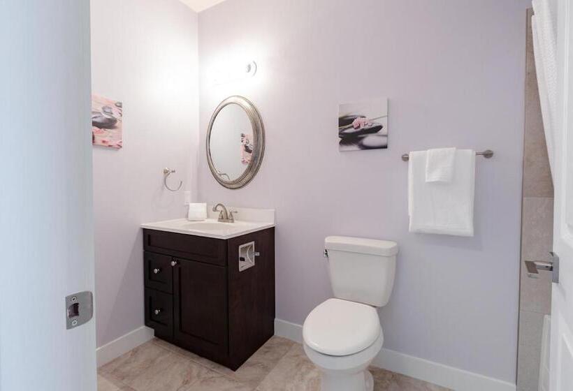 小型套房带海景, Gorgeous Private Estate With Ocean And Mountain View