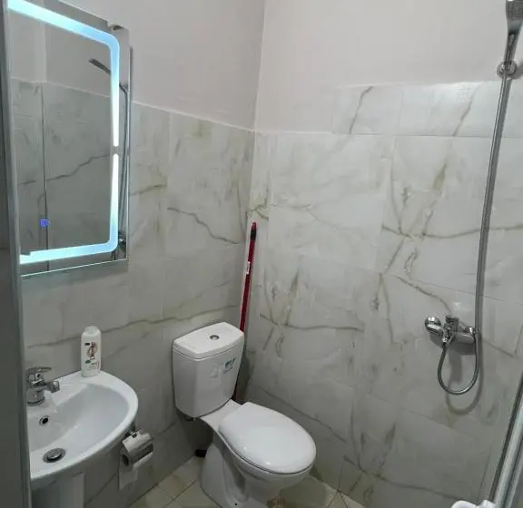 اتاق استاندارد با چشم‌انداز باغ, Serene Stay 2