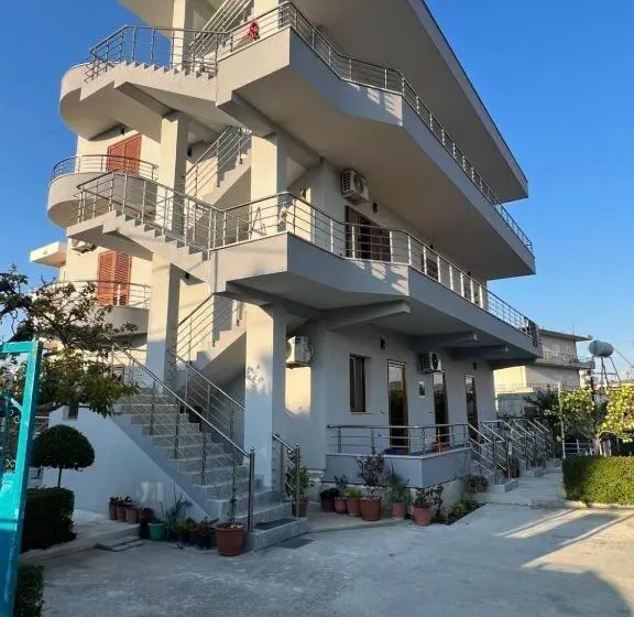 اتاق لوکس خانوادگی, Serene Stay 2